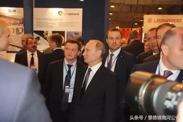 莫斯科航展 中国航空工业备受关注 运输机直升