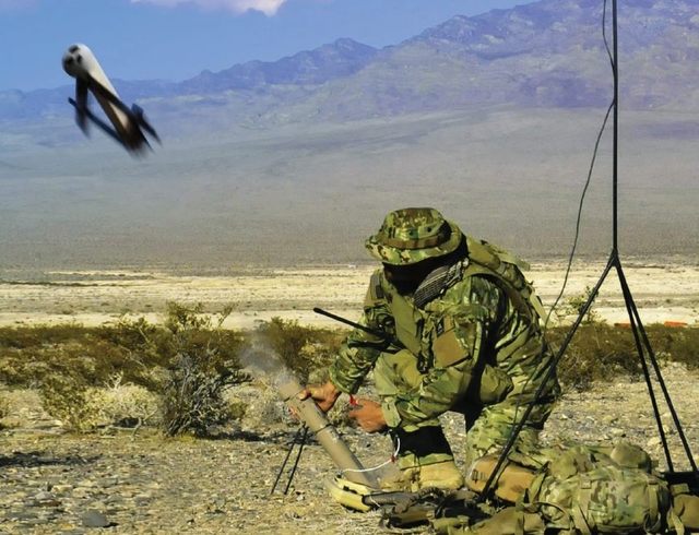 弹簧刀无人机,重量不到4斤,悄无声息夺人性命