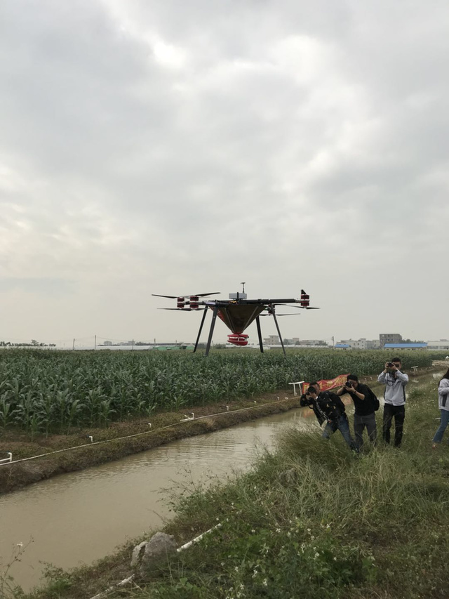 广东在全国率先推出流动式共享农用无人机服务