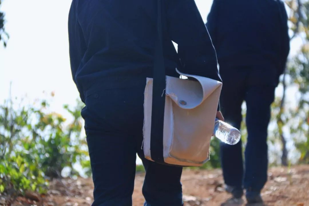 每天跨越山和大海,为守护厦门万家灯火璀璨,他