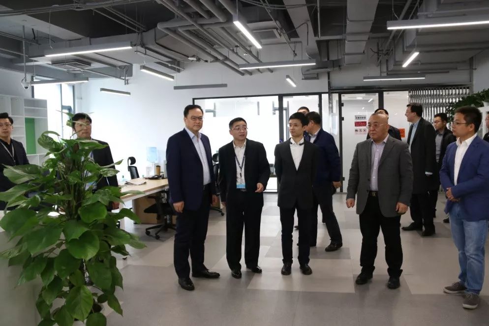 确立高远目标,发挥体制优势,实现高速高质量发