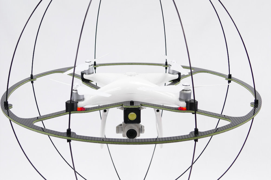 英生产商推碳纤维保护罩 为 DJI Phantom 4 提