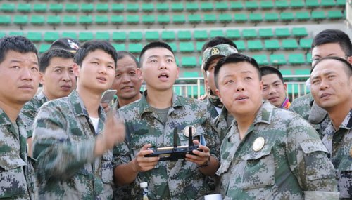 中国青少年国防体育发展联盟南京举办无人机飞