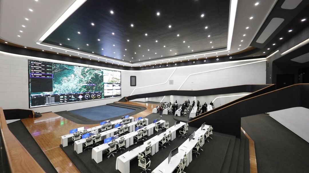 航在韶关建成全国首个智慧城市指挥调度中心,