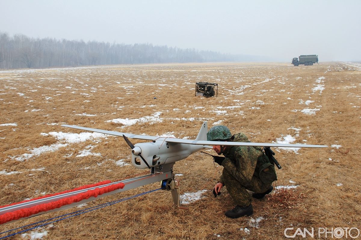 俄军《猎户座》无人机机载电子眼在30公里范围内将乌军一举一动看的清清楚楚 - 知乎
