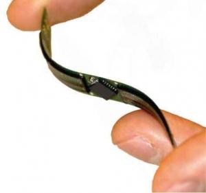 瑞士研究人员为无人机打造类昆虫多面“复眼”