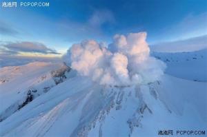 英国报道：无人机拍摄的各地火山喷发美景