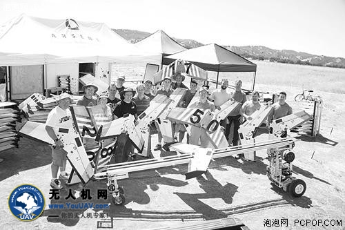 单人同时控制50架无人机 世界纪录诞生