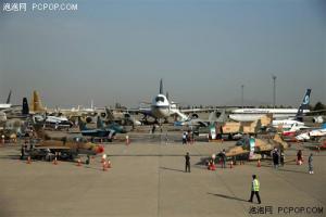 伊朗无人机惊艳亮相航空展 F-14雄猫宝刀不老