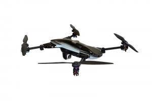 中国无人机飞行员严重短缺 揭秘无人机飞行员培训