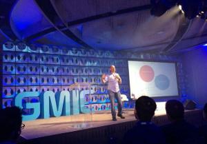 无人机就是飞行中的电脑