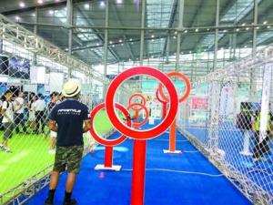 在深圳咖啡馆遇见最快无人机