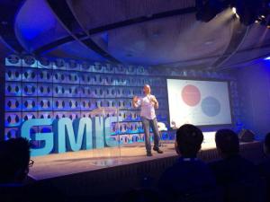 安德森：无人机就是飞行中的电脑