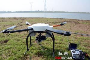 湖南特高压巡检再添“新兵” 四旋翼无人机亮相