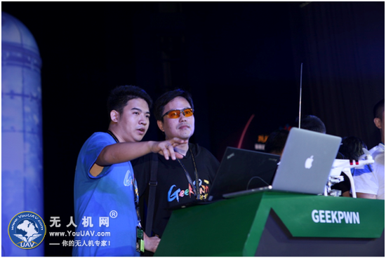 选手利用无线劫持技术介入获取对大疆无人机的控制权