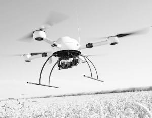 无人机上天不易　考证审批监管样样不可缺