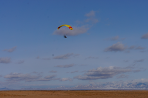 中国测试新翼伞无人机 或可送货至南海和高原