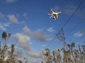 我县首次用无人机巡查森林火灾