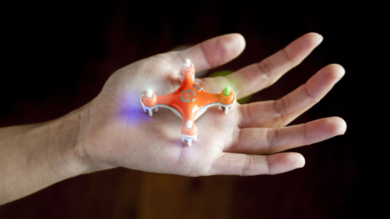 14美元迷你无人机走红亚马逊