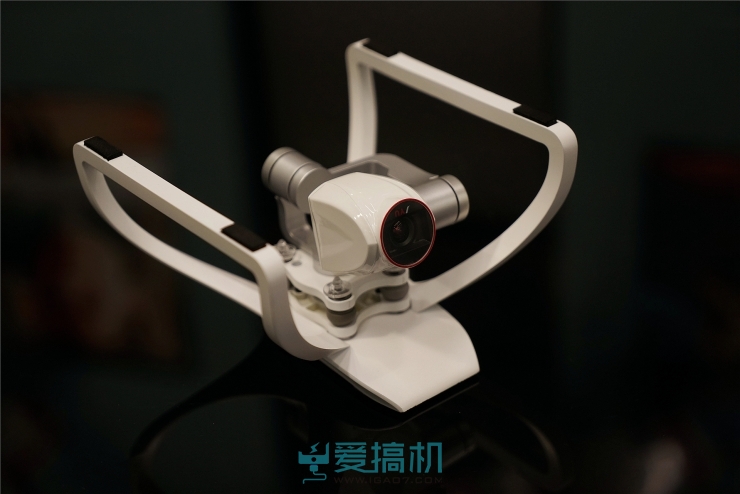 无人机界的灯厂超跑 疆域大黄蜂Hornet S无人机体验