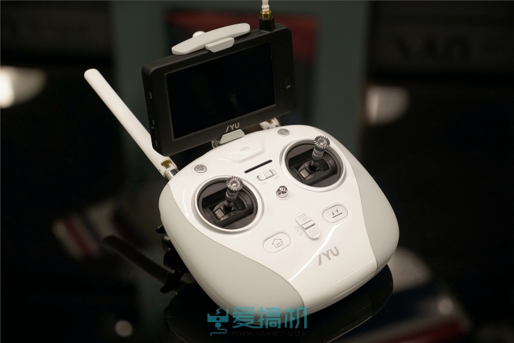 无人机界的灯厂超跑 疆域大黄蜂Hornet S无人机体验