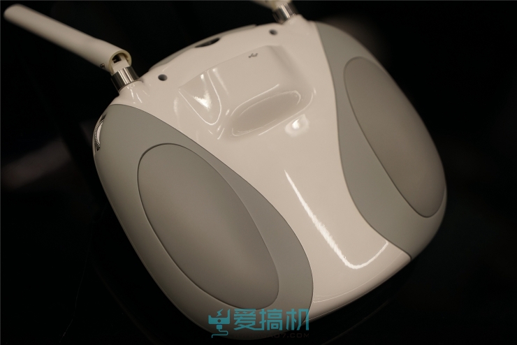 无人机界的灯厂超跑 疆域大黄蜂Hornet S无人机体验