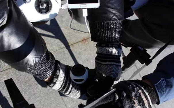 安装摄像头_宇辰网_让世界读懂无人机_全球专业无人机服务资讯平台