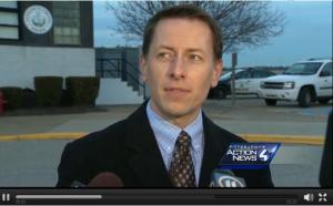 美国北卡罗莱纳州阿勒格尼县机场出现无人机