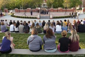 南密苏里大学学生利用无人机研究矿区生态恢复状况