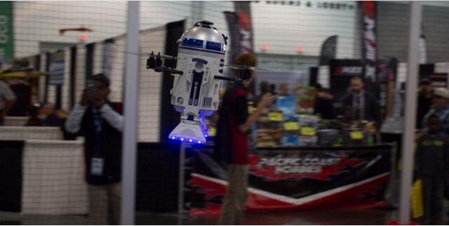 2016 美国航空模型博览会上的无人机　