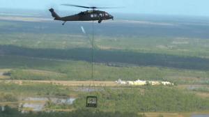 无人驾驶直升机投放机器人 美军演习无人组合模式