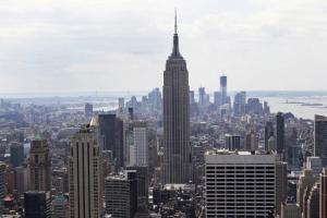 无人机失控撞上帝国大厦 美国新泽西男子被捕