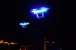 29架无人机登陆春晚 大疆推猴年版精灵无人机