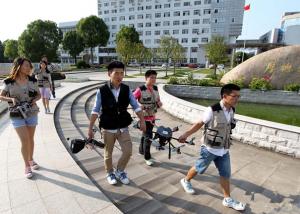 玩无人机玩出名校offer？