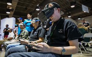 不要忽视无人机玩家的聚会，我们谈论的是一门严肃的生意！