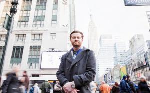 无人机撞上帝国大厦，究竟为何？