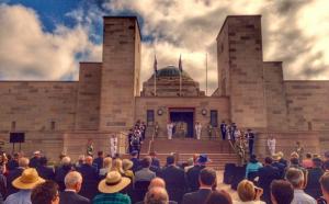 澳大利亚战争纪念馆举行仪式期间发生无人机坠落事故