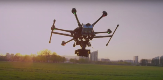 无人机将融合人工智能 工业领域大放异彩