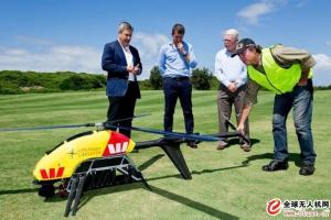 无人机监测鲨鱼行踪 亦可运载救生筏等装备