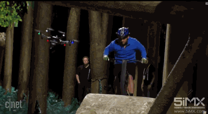 大疆质疑英特尔无人机避障技术含量：“这个行业爱做表