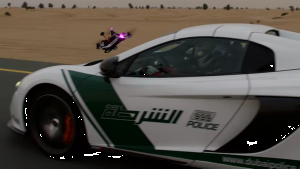 无人机遇上迈凯伦 谁才是真正速度之王?