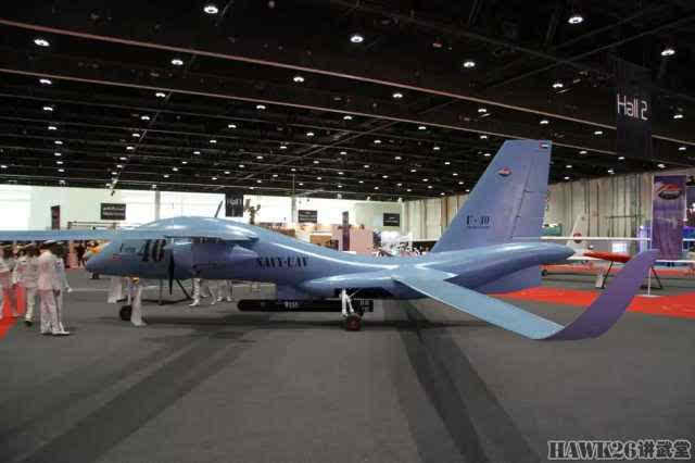 中国"利爪2"无人战斗车亮相2016中东无人机展