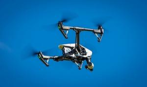 微型燃料电池可让无人机飞行1小时：智能机可一周充电一次