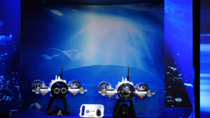 谁说无人机只能在天上飞？下水照样可以