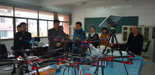 浙江省农业厅副厅长唐冬寿一行来公司视察指导