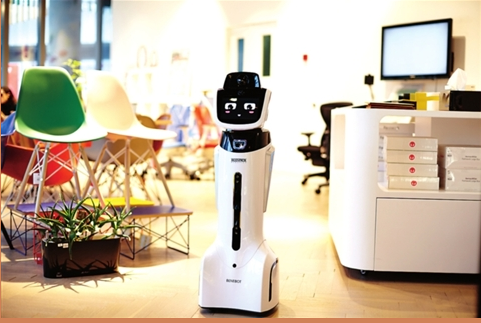 服务型机器人苏州自己造