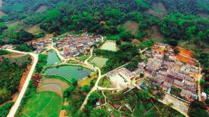 航拍海南美丽乡村