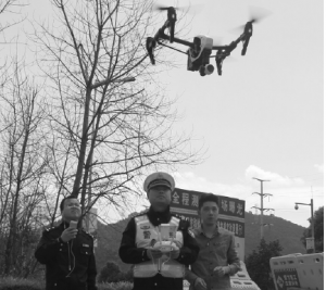 交通治堵有请“无人机”帮忙