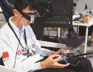 中国选手参加迪拜无人机赛 