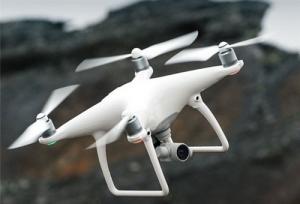 无人机霸主大疆与他的对手